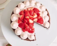 Tarta Tentación de chocolate y fresas mediana
